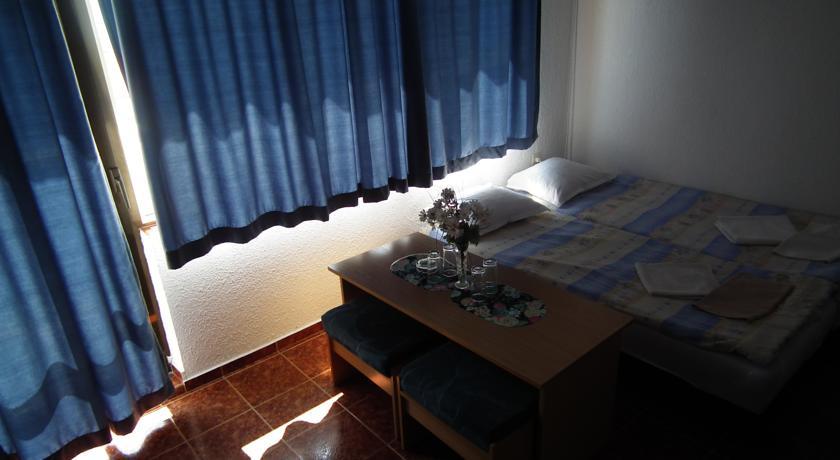 Guest House Olimpiya Sveti Vlas Oda fotoğraf
